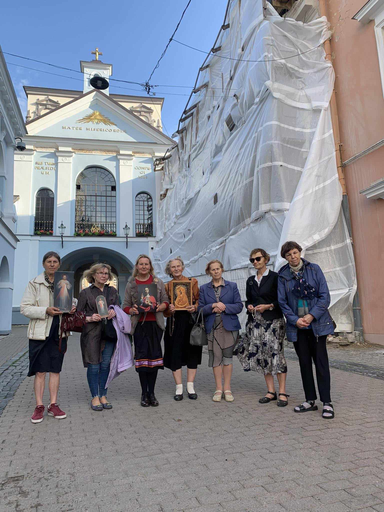Vilniuje birželio 19 d. meldėsi 7 maldininkės
